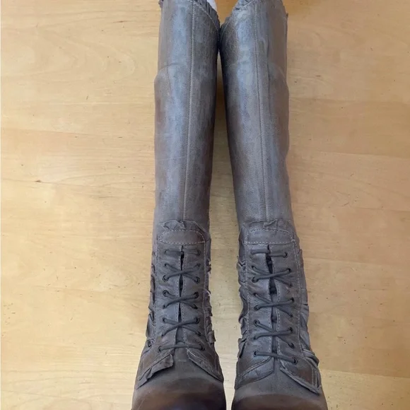 Miss Albright Tan Ruffle Riding Boots, sz 9 - Picture 5 of 7